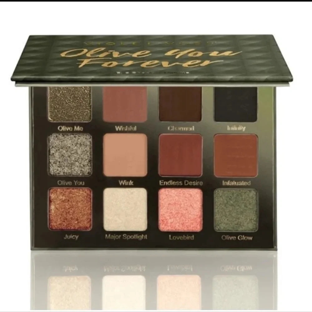 🫒 Violet Voss Cosmetics Olive You Forever Eyeshadow Palette